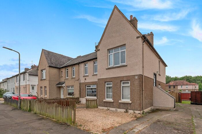 3 Bedroom Flat For Sale In Kelvin Street, Grangemouth, FK3