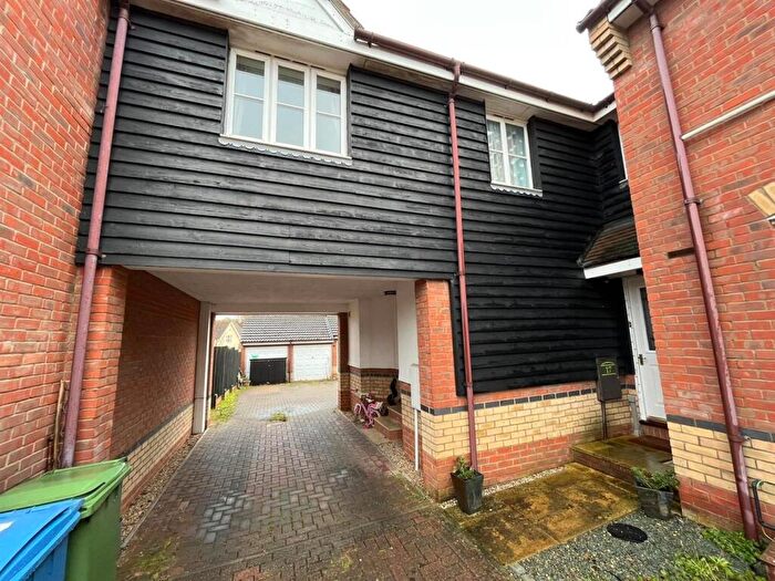 1 Bedroom Flat For Sale In Swallowtail Close, Pinewood, Ipswich, IP8