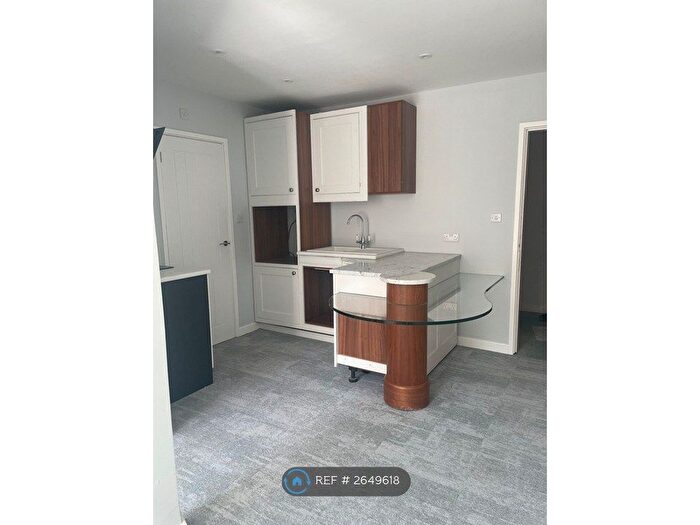 1 Bedroom Flat To Rent In Green Lane, Sheffield, S3