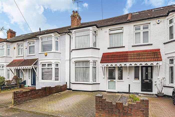 3 Bedroom Terraced House For Sale In Middleton Avenue, Chingford, E4