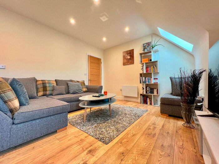 1 Bedroom Flat To Rent In Birchwood Court, Godstone Road, Kenley, CR8