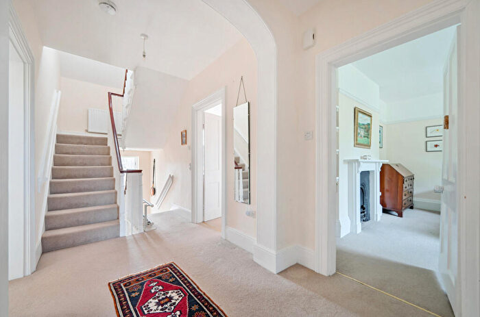 6 Bedroom Terraced House For Sale In Tidcombe Lane, Tiverton, Devon, EX16