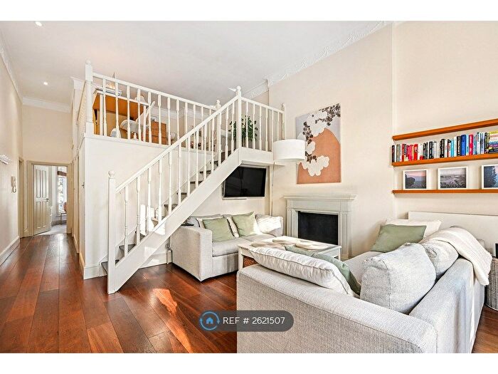 2 Bedroom Flat To Rent In Russell Road, London, W14