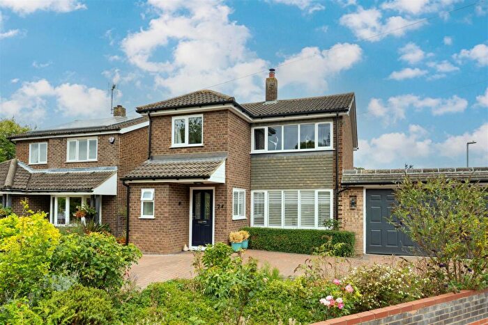 3 Bedroom Detached House For Sale In Luton Road, Wilstead, MK45