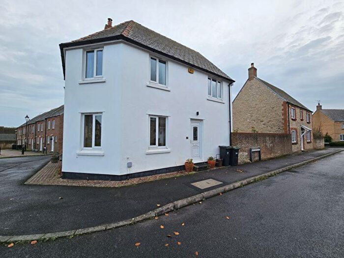 3 Bedroom Semi Detached House To Rent In Moynton Road, Dorchester, DT1