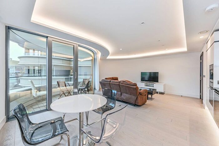 2 Bedroom Flat To Rent In Albert Embankment, Vauxhall, London, SE1