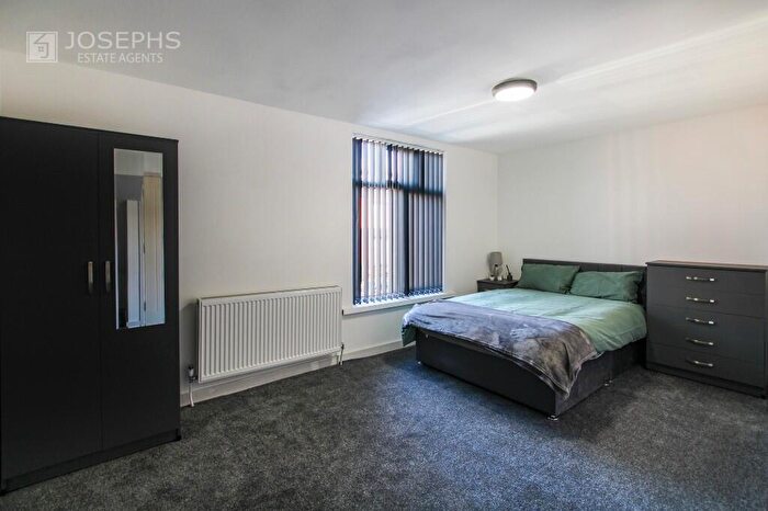 1 Bedroom End Of Terrace House To Rent In Willows Lane, Bolton, Greater Manchester, BL3