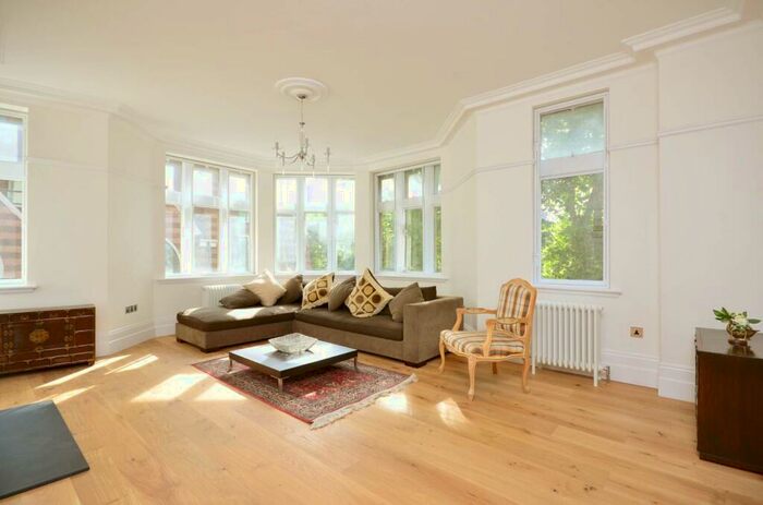 2 Bedroom Flat To Rent In Marylebone Road, Marylebone, London, NW1