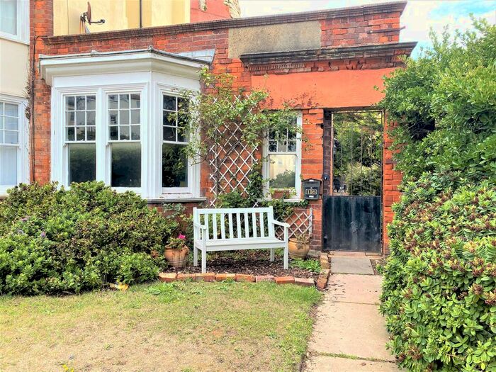 2 Bedroom Semi-Detached House To Rent In Castle Gardens, Hastings, East Sussex, TN34