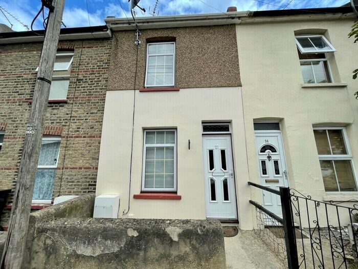 2 Bedroom Terraced House To Rent In Stanley Road, Gravesend, DA11