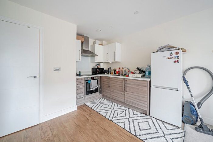 1 Bedroom Flat For Sale In Chrysler House, Welwyn Garden City, Hertfordshire, AL7