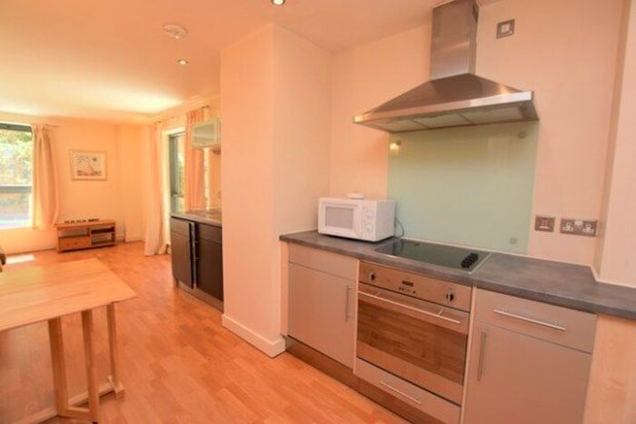 1 Bedroom Flat To Rent In Fitzwilliam Street, Sheffield, S1