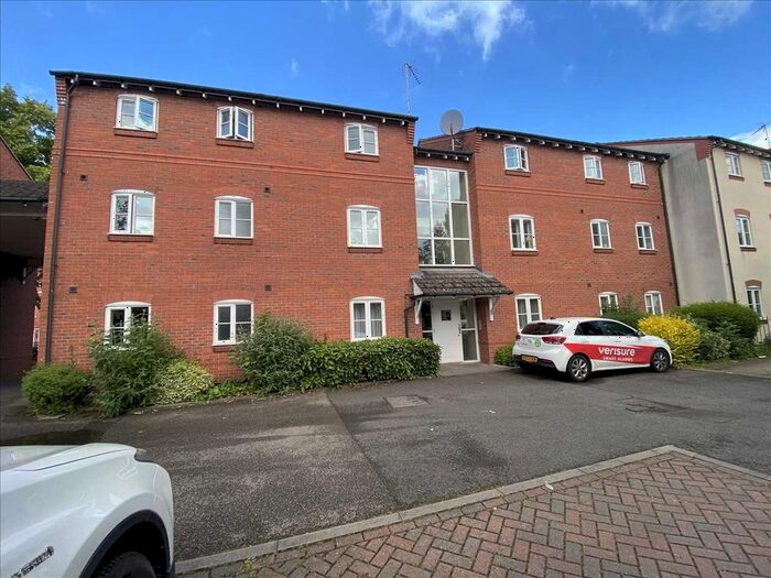 2 Bedroom Flat To Rent In Coach House Mews, Coventry Road, Warwick, CV34