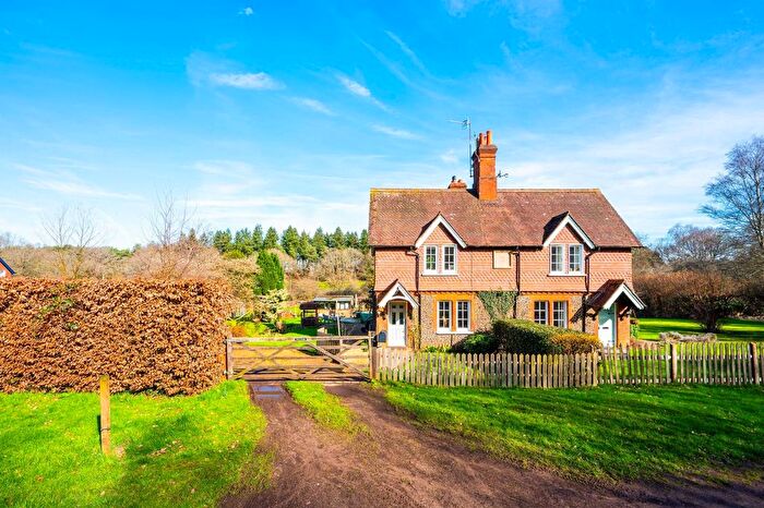 3 Bedroom Semi Detached House For Sale In Shire Cottage, Farley Green, Guildford, GU5