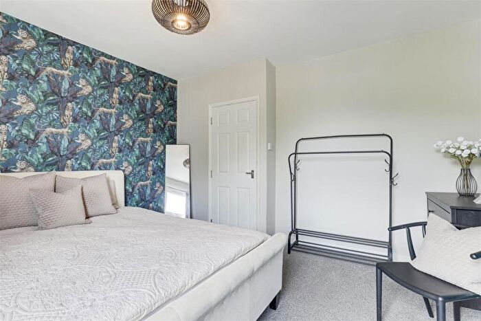 3 Bedroom End Of Terrace House For Sale In Eland Street, New Basford, Nottinghamshire, NG7