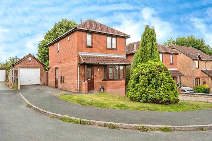 3 Bedroom Detached House For Sale In North End Drive, Harlington, Doncaster, South Yorkshire, DN5