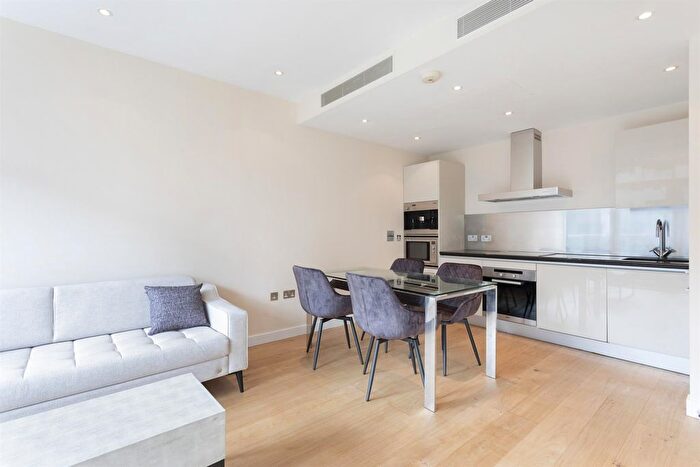 2 Bedroom Flat For Sale In Hepworth Court, Grosvenor Waterside, Gatliff Road, London, SW1W