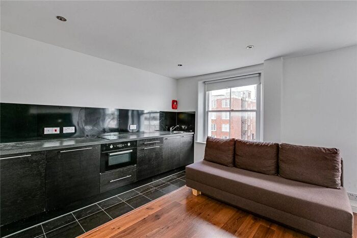 Studio To Rent In Kensington Park Road, London, W11