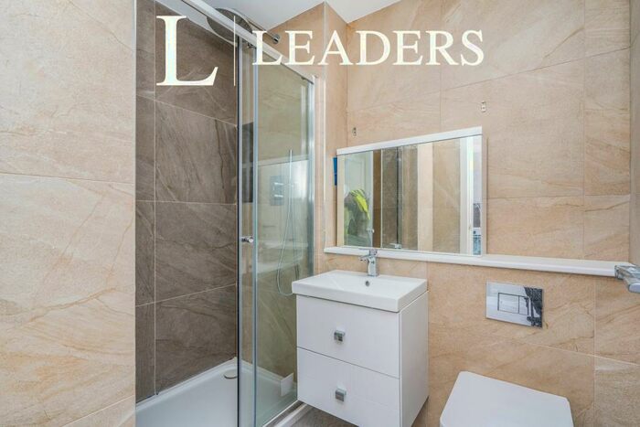 1 Bedroom Apartment To Rent In Compass Point, Romsey Road, SO16