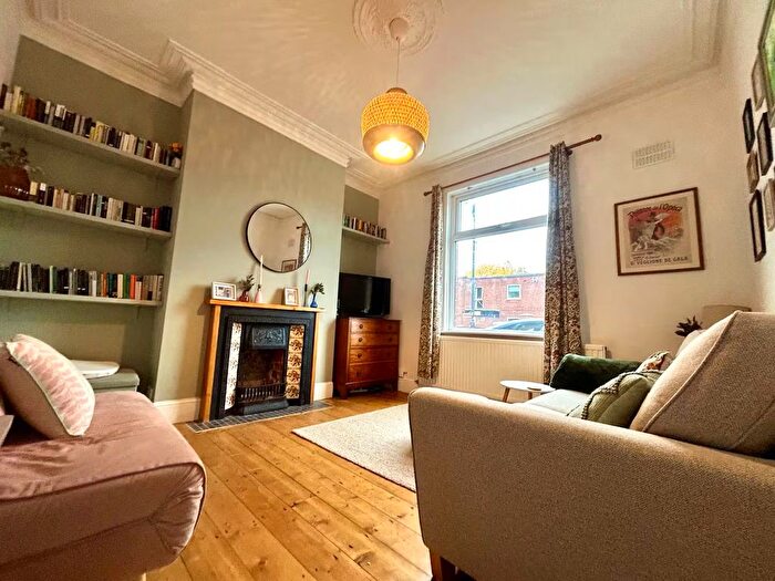 2 Bedroom Property To Rent In Worrall Street, Stockport, SK3