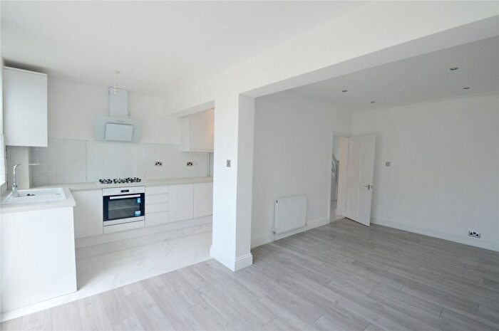 4 Bedroom Terraced House To Rent In Midhurst Avenue, Croydon, CR0