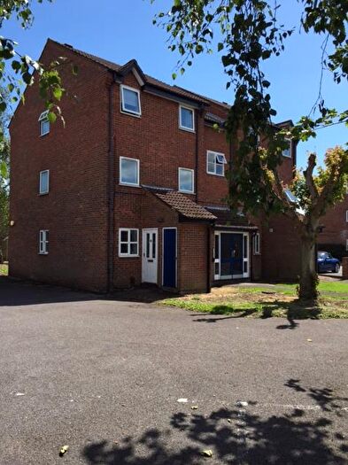2 Bedroom Flat To Rent In Yarmouth Gardens, Southampton, SO15