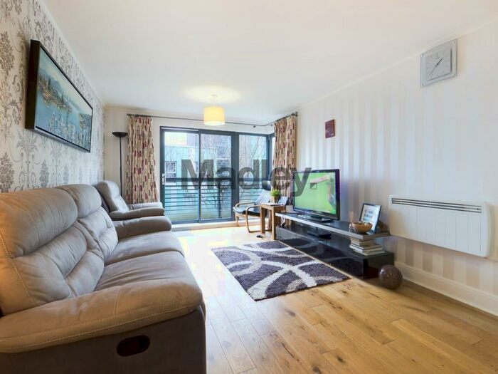 2 Bedroom Apartment To Rent In Spa Road, London, SE16
