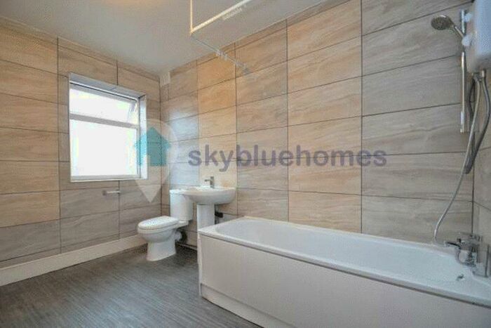 3 Bedroom Terraced House To Rent In Grasmere Street, Leicester, LE2