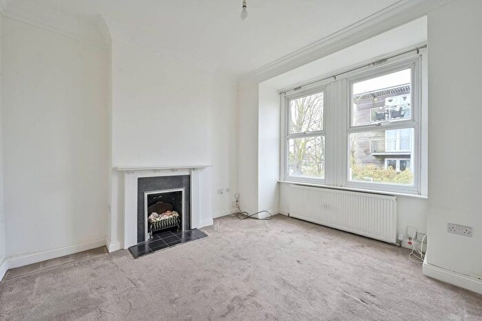 1 Bedroom Maisonette To Rent In Abbey Road, South Wimbledon, London, SW19