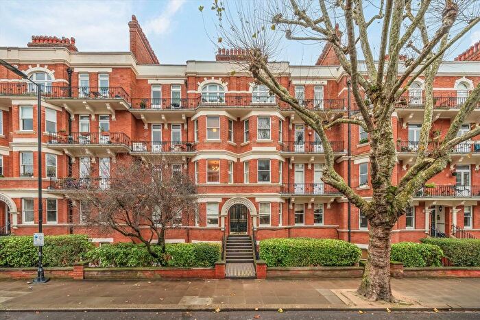 3 Bedroom Flat For Sale In Elgin Avenue, Maida Vale, W9