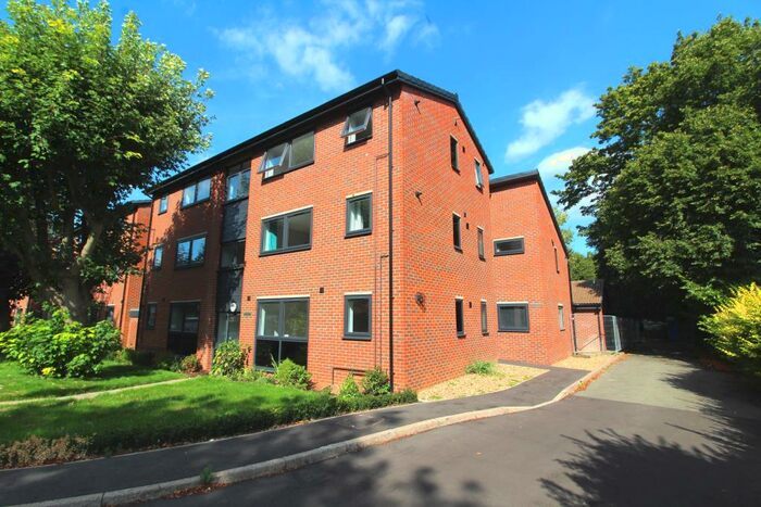 1 Bedroom Apartment To Rent In Ray Park Avenue, Maidenhead, SL6