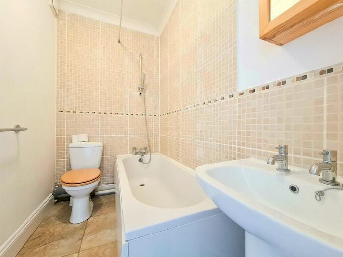 1 Bedroom Flat To Rent In Upper Lewes Road, Brighton, BN2