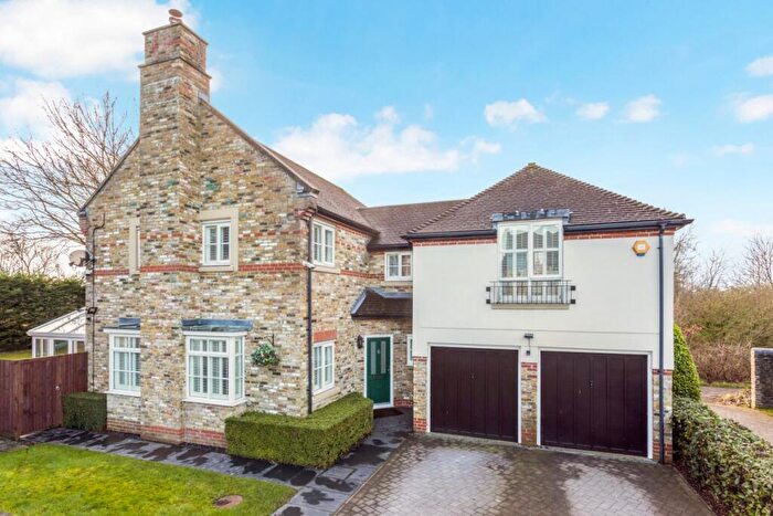 5 Bedroom Detached House To Rent In Gowrie Place Caterham, CR3