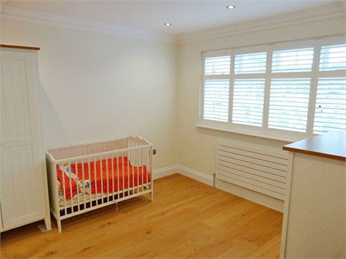 5 Bedroom Detached House For Sale In Lime Grove, Ruislip, HA4
