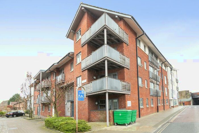 2 Bedroom Apartment To Rent In The Atrium, Anvil Street, Temple Quay, BS2