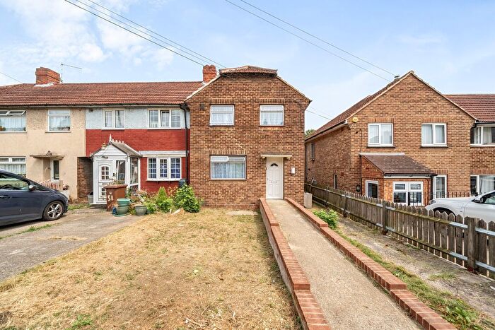 3 Bedroom End Of Terrace House For Sale In Elaine Avenue, Rochester, Kent, ME2