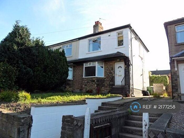 3 Bedroom Semi-Detached House To Rent In Hunsworth Lane, Cleckheaton, BD19