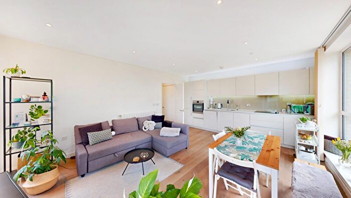 2 Bedroom Flat To Rent In Maltby House, Ottley Drive, London, SE3