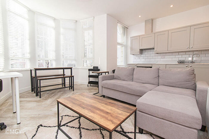 1 Bedroom Flat To Rent In Connaught Road, Roath, Cardiff, CF24