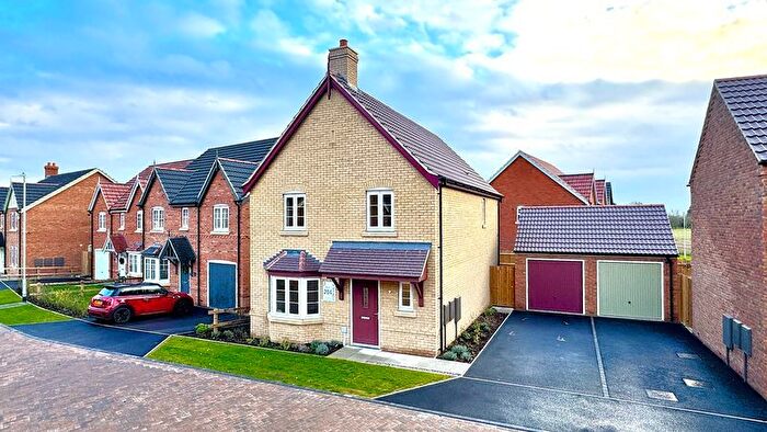 4 Bedroom Detached House For Sale In Lincoln Road, Dunholme, Lincoln, LN2