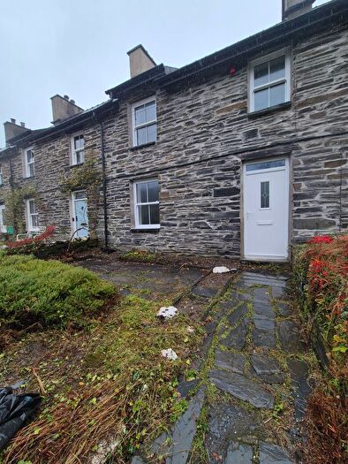 3 Bedroom Terraced House To Rent In Prince Llewelyn Terrace, LL25