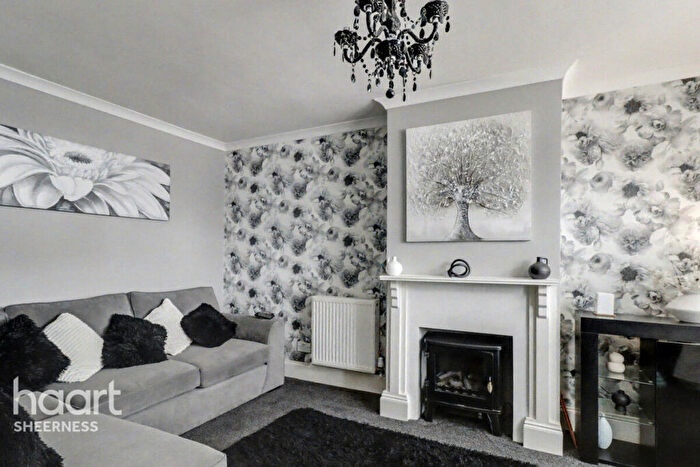 3 Bedroom Semi-Detached House For Sale In Thorn Hill Road, Sheerness, ME12