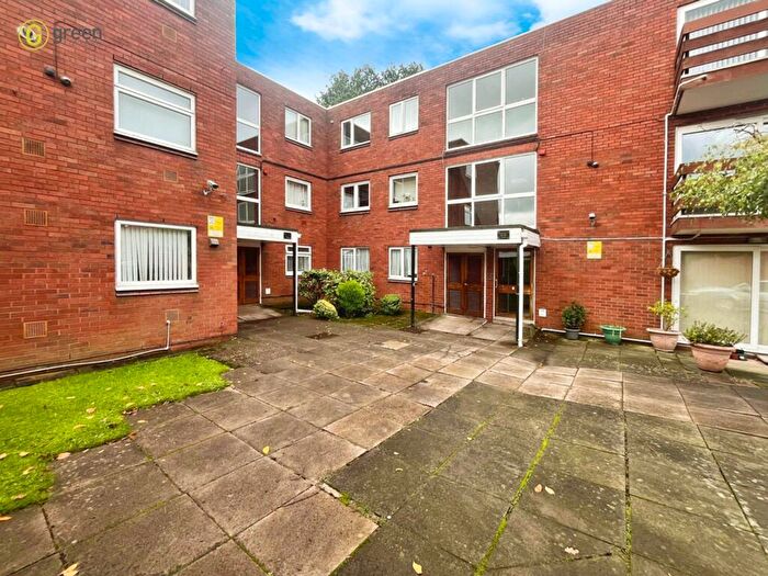 Studio To Rent In Bromford Walk, Birmingham, B43