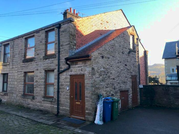 2 Bedroom Apartment To Rent In Back Silver Street, Ramsbottom, BL0