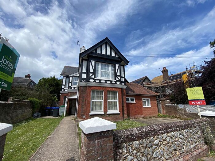 1 Bedroom Flat To Rent In Shakespeare Road, Worthing, BN11