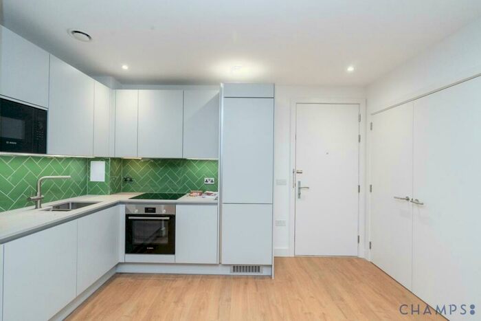 Flat To Rent In Peppercorn Court, Blair Street, E14