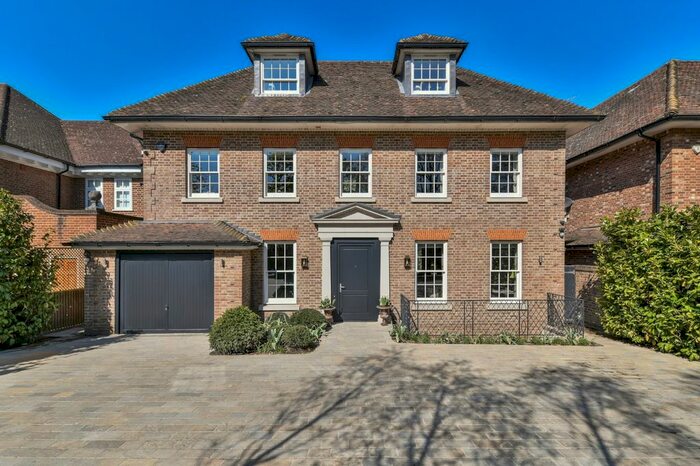 6 Bedroom Detached House To Rent In Priory Lane, Richmond Park, Roehampton, London, SW15
