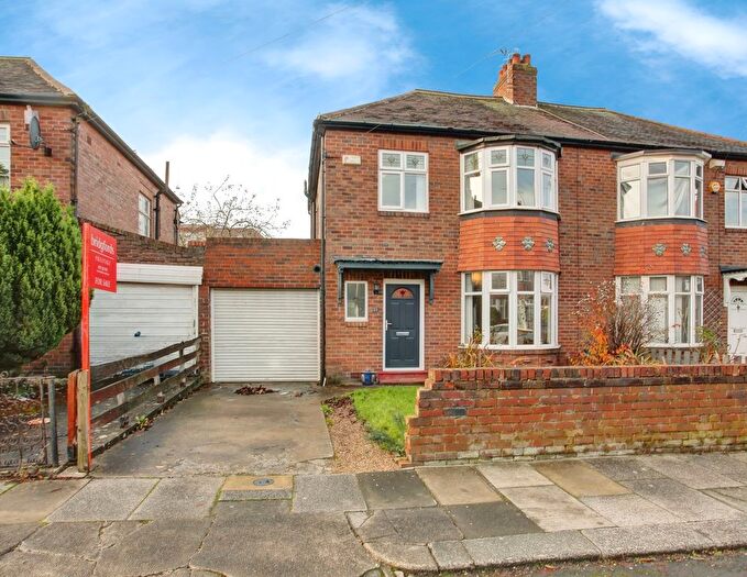 3 Bedroom Semi Detached House For Sale In Powburn Gardens, Newcastle Upon Tyne, Tyne And Wear, NE4