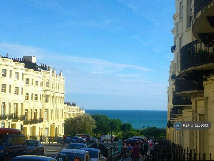 Studio To Rent In Brunswick Place, Brighton, BN3