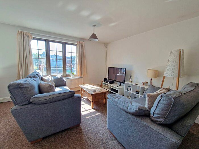 2 Bedroom Flat To Rent In Northgate, Canterbury - Ref, CT1